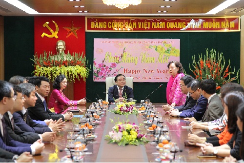 http://dbndhanoi.gov.vn/Files/Portals/9/TT%20HDND/2017/Bi%20thu%20tham%20dau%20Xuan%20Ngoc%20bc.JPG